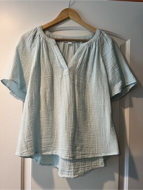 NWOT Beachlunchlounge Light Blue Women's Cotton Gauze Split-Neck Top size Large